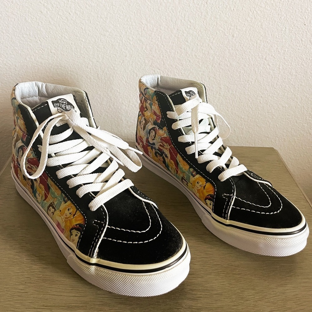 Vans X Disney Sk8 Hi Disney Princess Sneakers - Picture 2 of 15